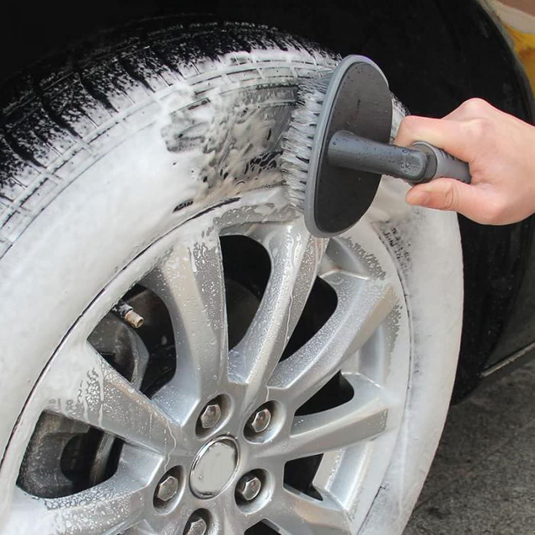 TYRE BRUSH