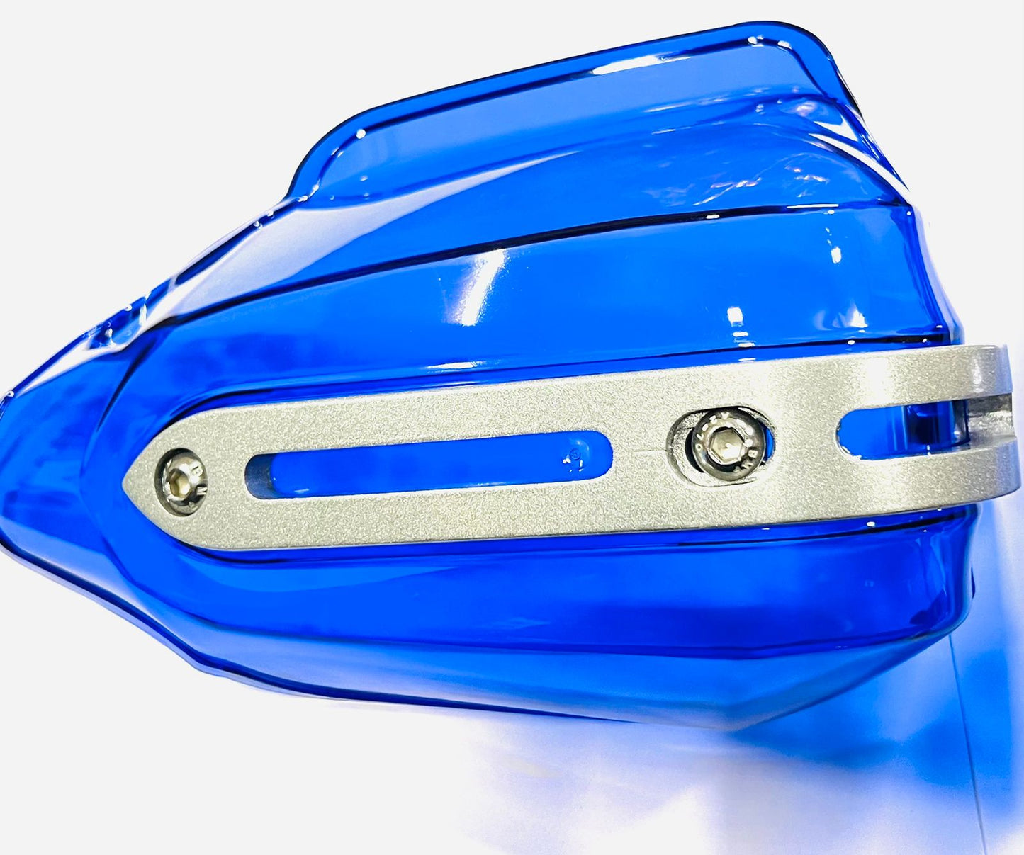 UNIVERSAL HAND PROTECTOR